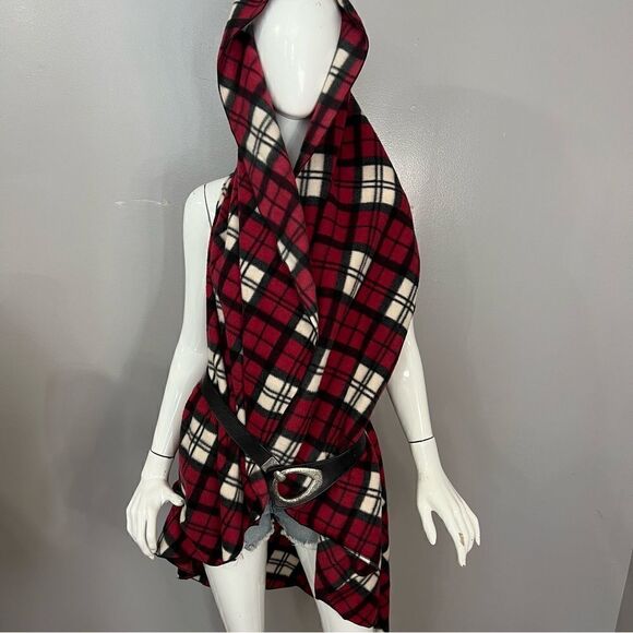 Shawl Dawl Buffalo Print Shawl -- Can be worn 10+ Ways! - Picture 11 of 15